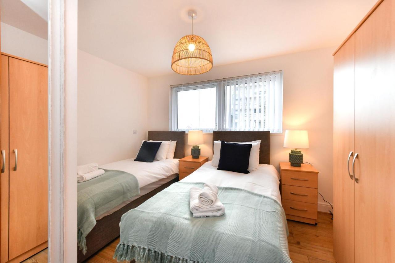 Just Stay Wales - Meridian Wharf, Marina View - 2 Bed Apartment Swansea Kültér fotó