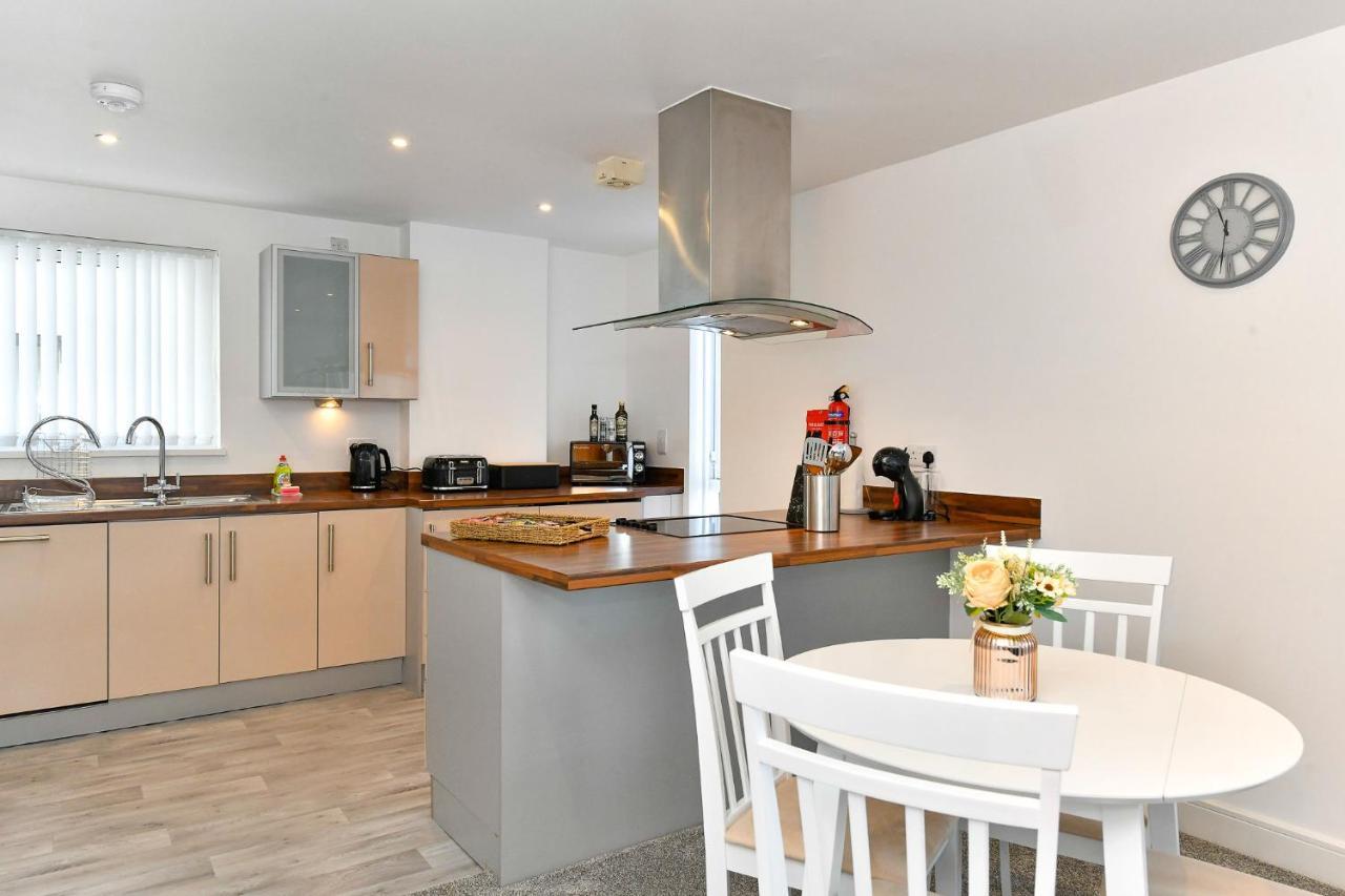 Just Stay Wales - Meridian Wharf, Marina View - 2 Bed Apartment Swansea Kültér fotó